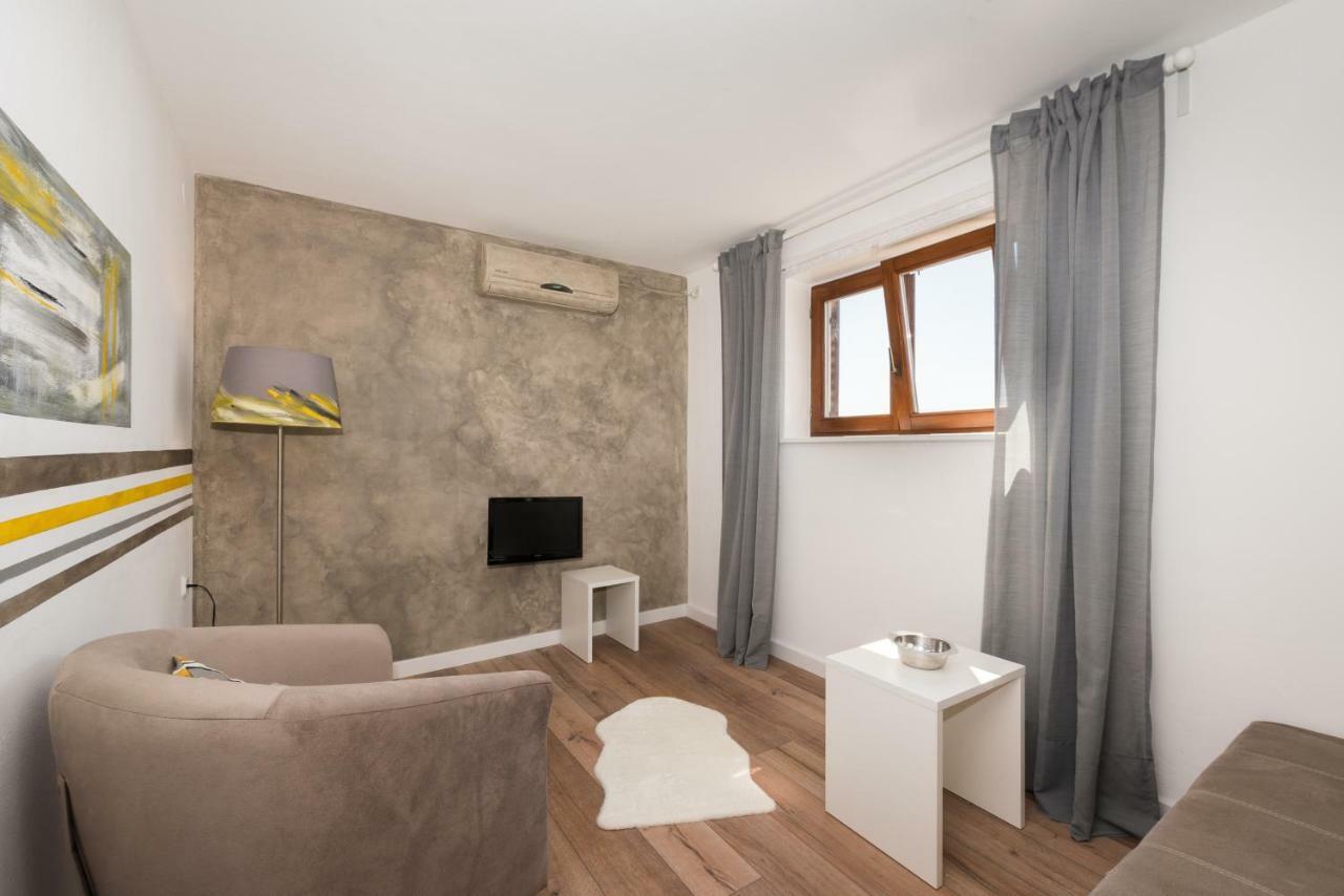 Luxury 1 Bedroom Apartment In Rabac Exterior photo